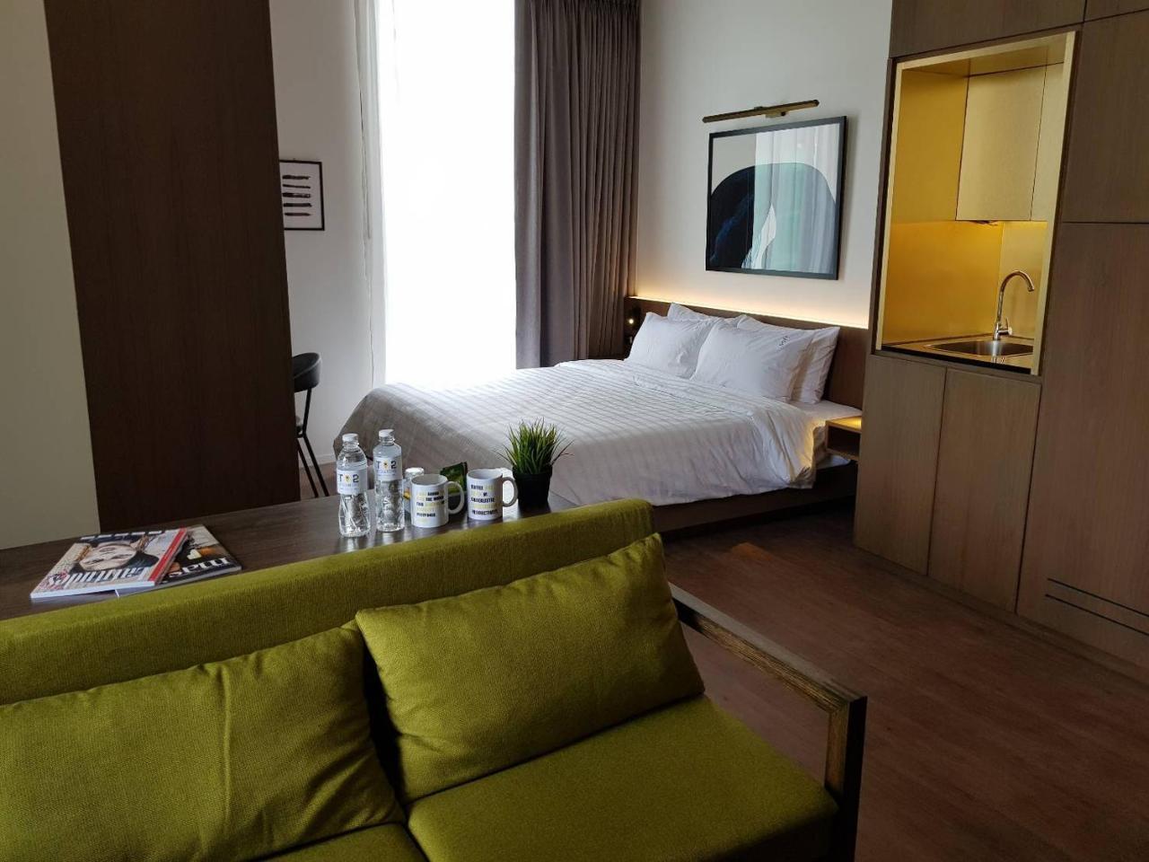 T2 Residence Sathorn Bangkok Luaran gambar