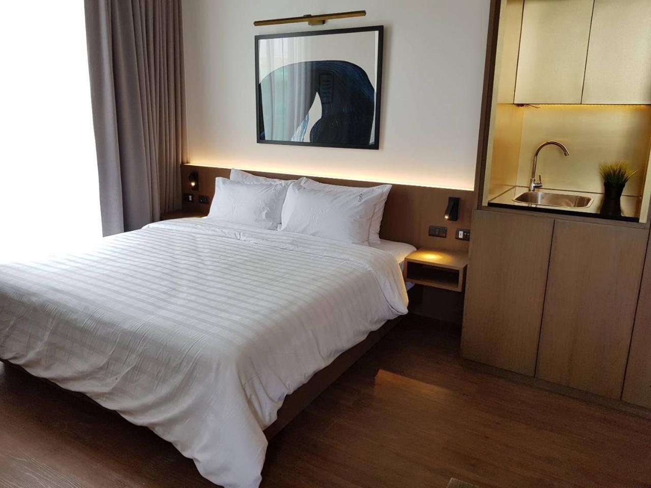 T2 Residence Sathorn Bangkok Luaran gambar