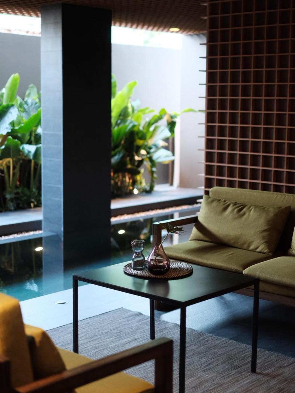 T2 Residence Sathorn Bangkok Luaran gambar